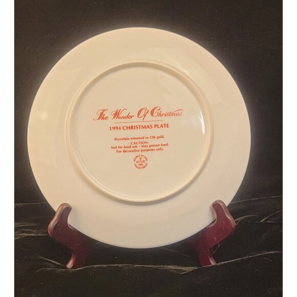Vintage Avon Collector Plate "The Wonder of Christmas" - Picture 4 of 12